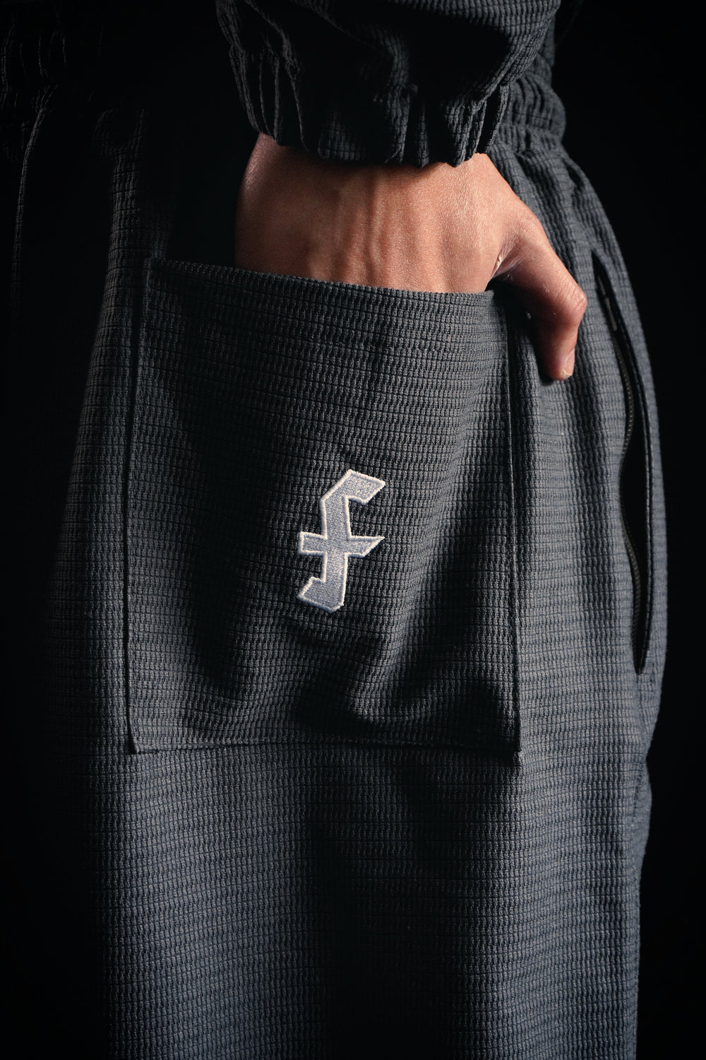 GREY RIPSTOP TRACKIE